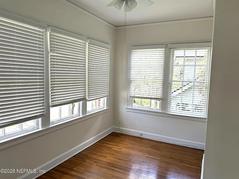 1705 Mallory St — Photo 9