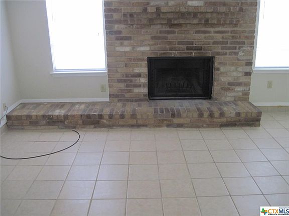 2nd image of 2013 Corona Dr