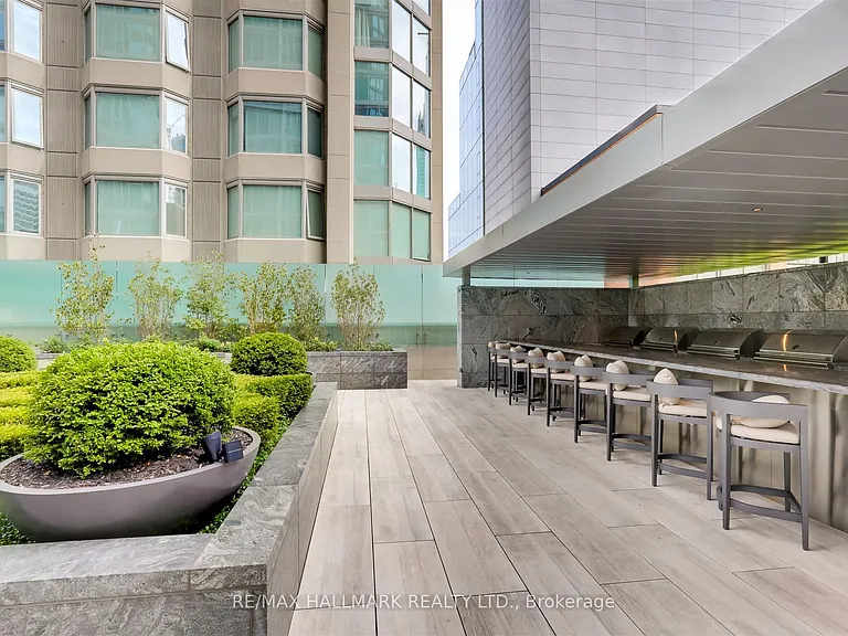 188 Cumberland St #1903 — Photo 22