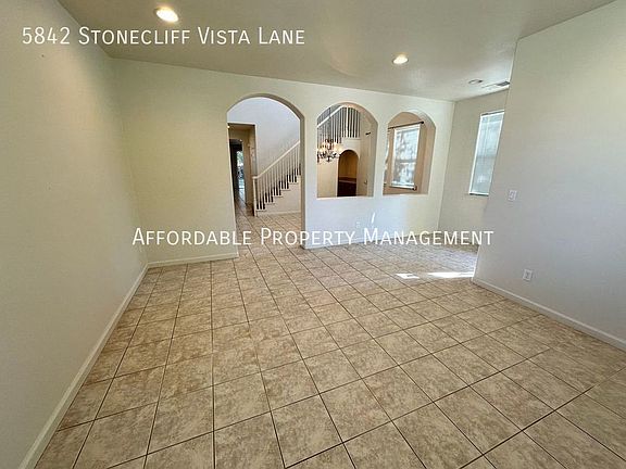 3rd image of 5842 Stonecliff Vista Ln