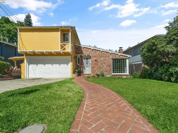 9506 Las Vegas Ave, Oakland, CA 94605