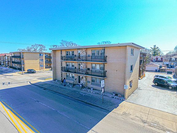 2nd image of 2323 W 119th St #4