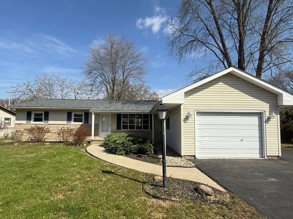 2304 Mimosa Dr, Olney, IL 62450