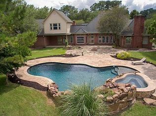 105 Garden Dr, Friendswood, TX 77546