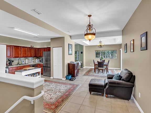 3rd image of 540 7th Sq APT 202