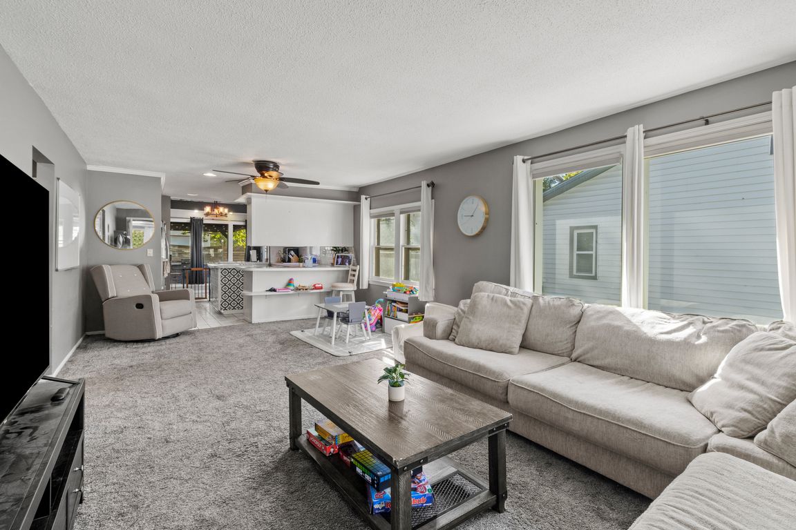 next background image