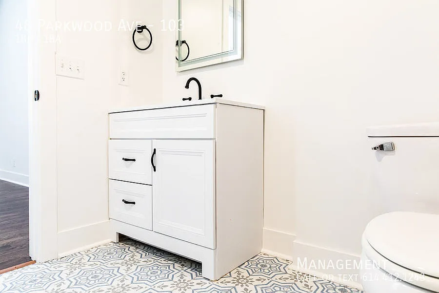 Parkwood HQ: Where History Meets Modern Living (48 Parkwood Ave.) — Photo 2
