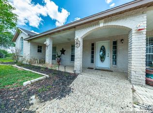 1164 County Road 6723, Natalia, TX 78059