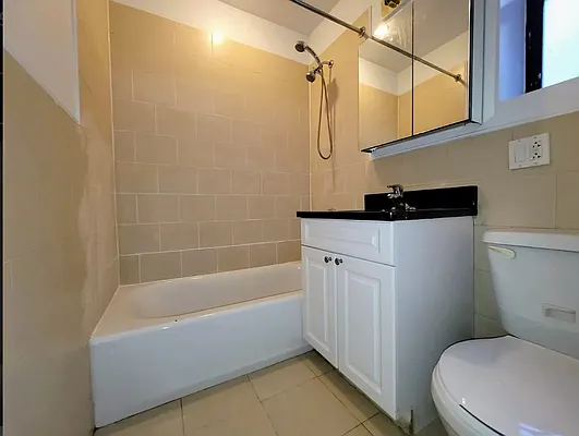 Rented by Gold & Appel Realty Corp | media 22