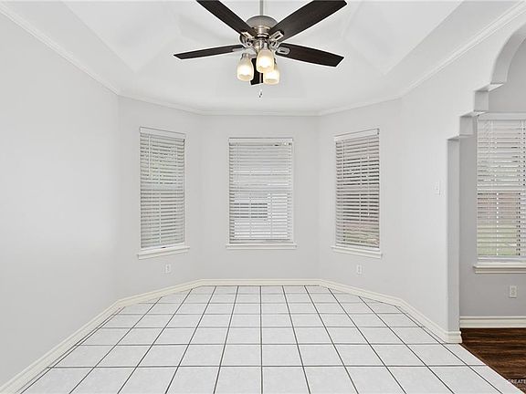 4th image of 2213 Lilly Cove Dr