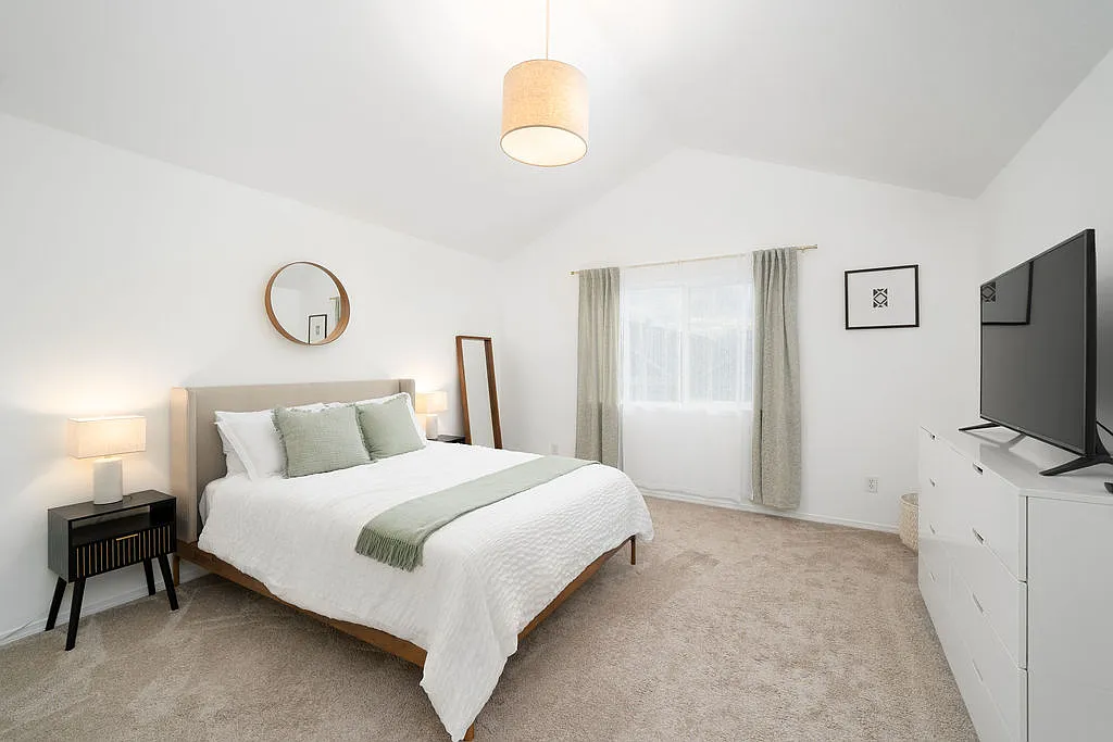 3 bed, 1597 sqft, $4,250 — Photo 4