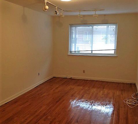 3rd image of 2828 44th St #2