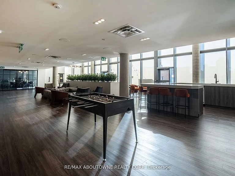 5 Wellington St S #1407 — Photo 16