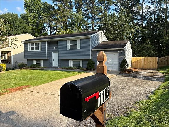2nd image of 1185 Worthington Hills Dr