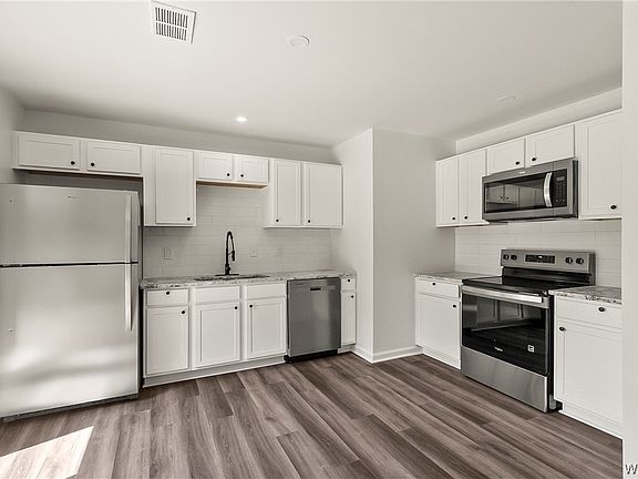 4th image of 145 53rd St E