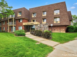 6 Villa Verde Dr APT 110, Buffalo Grove, IL 60089