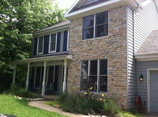 335 Kingsfield Ct, Yellow Springs, OH