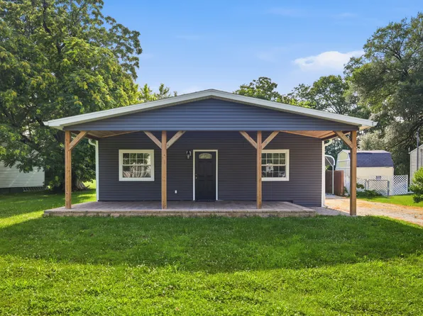 922 S Umbarger Rd, Muncie, IN 47304