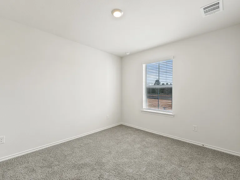 1574 Brooke Dr — Photo 12