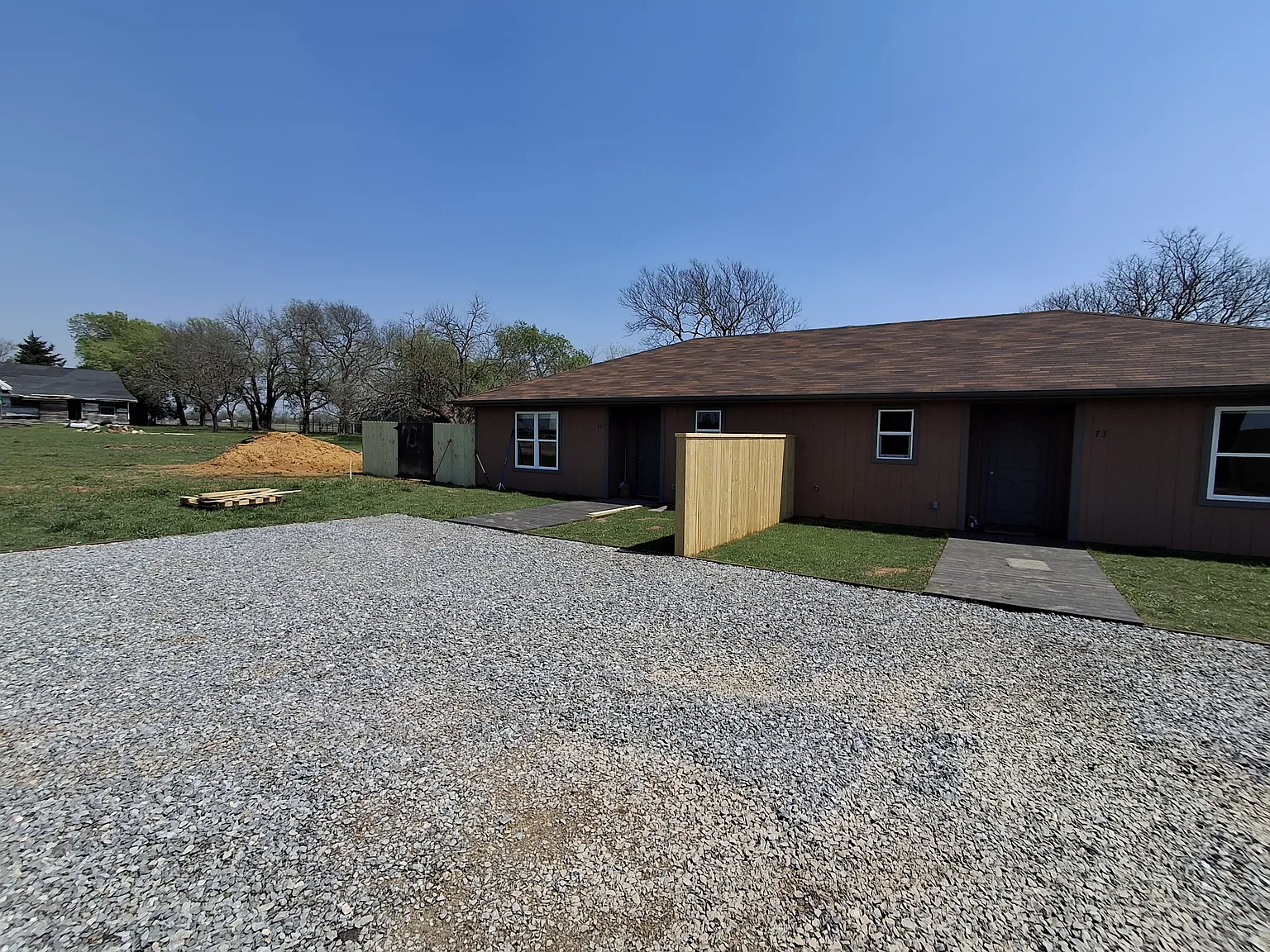 2 bed, 900 sqft, $1,150 — Photo 1