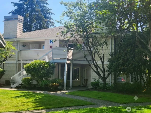 9210 Market Place #H201, Lake Stevens, WA 98258