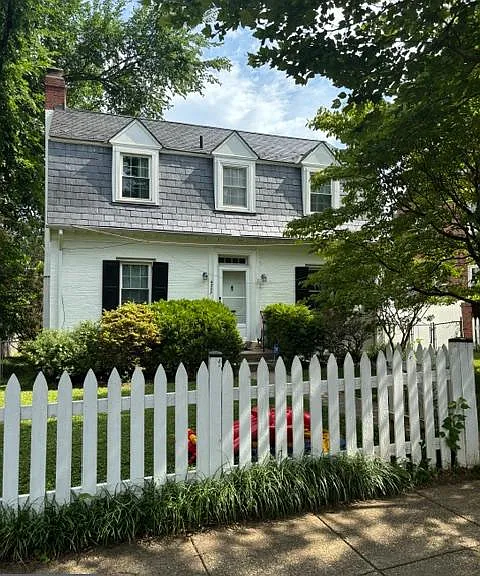 4307 Brandywine St NW — Photo 2