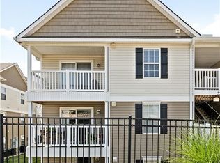 5510 NE 80th Ter UNIT 3D, Kansas City, MO 64119