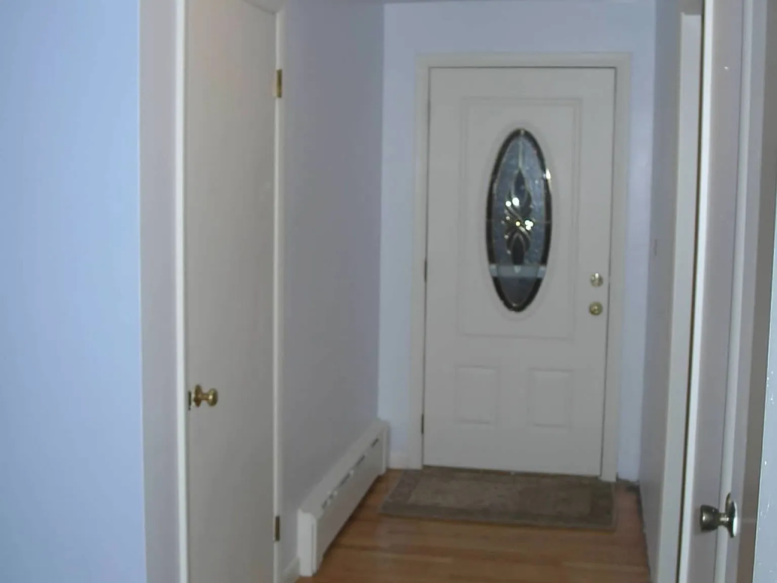 4 bed, 2200 sqft, $3,500 — Photo 2
