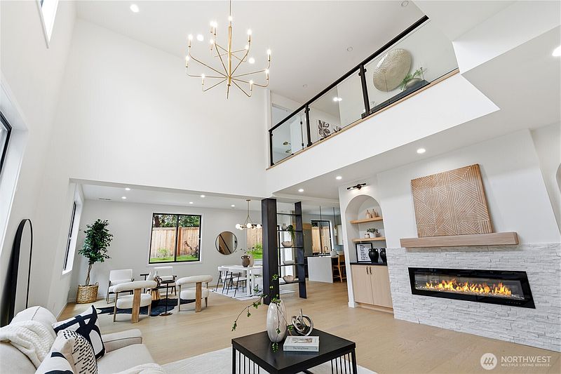 3rd image of 1122 N 34th Street