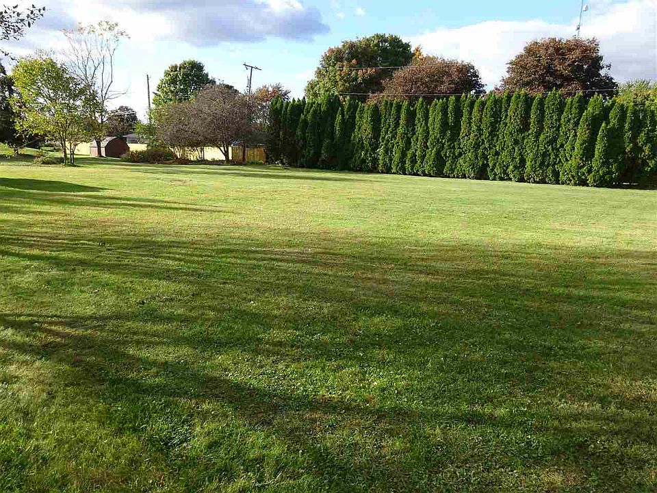 1st image of 64408 Pleasant Plain Dr