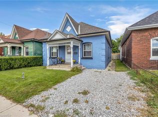 25 Usher St, Brantford, ON N3R1B9