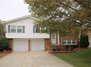 1102 Holman Dr, Marion, IN