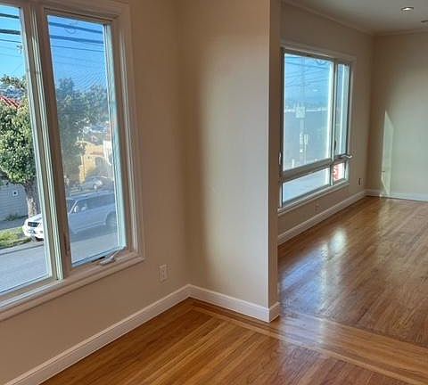 2nd image of 809 Grafton Ave