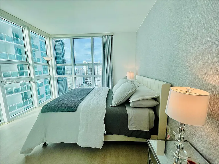 950 Brickell Bay Dr #2601 — Photo 10