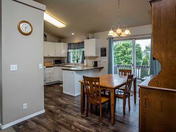 5th image of 2757 E Saltsprings Ct