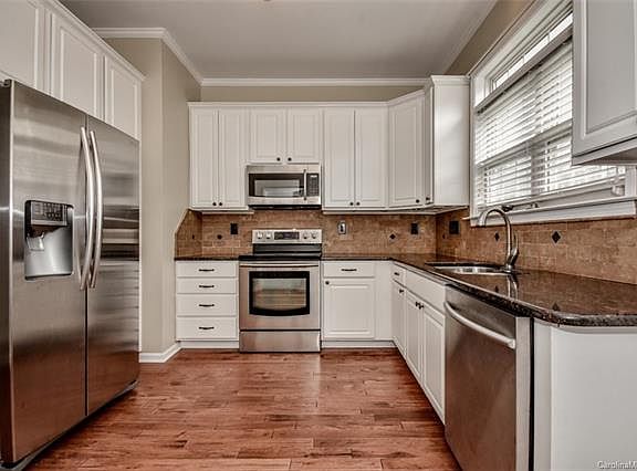 5th image of 123 Sunridge Dr
