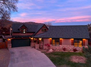 202 Rockledge Ct, Manitou Springs, CO 80829