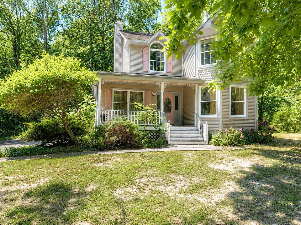 1st image of 48 Secluded Ln