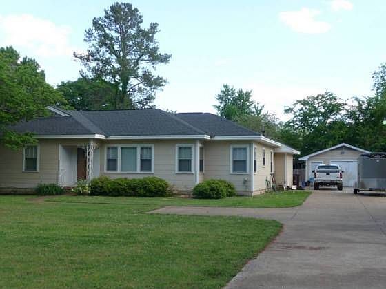 1st image of 4325 Elm Dr NE
