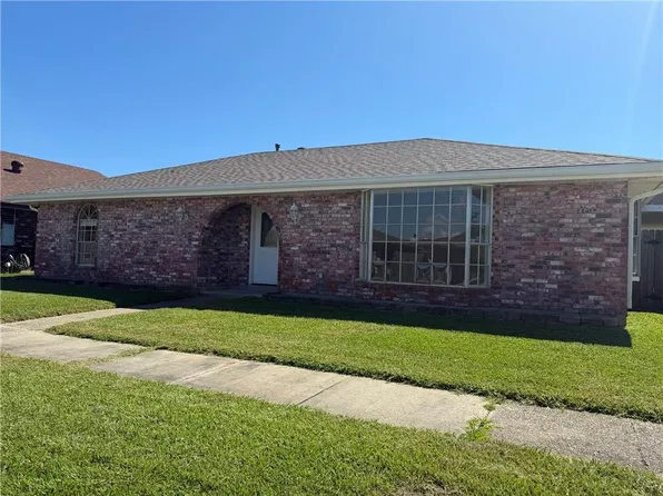 2213 Fable St, Meraux, LA 70075
