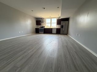 811 N Franklin St #4, Philadelphia, PA 19123