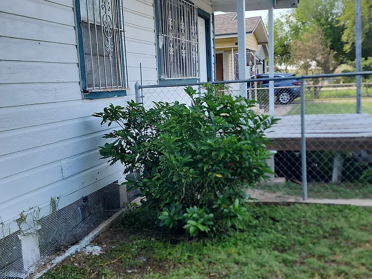 115 N Cummings Ave — Photo 2