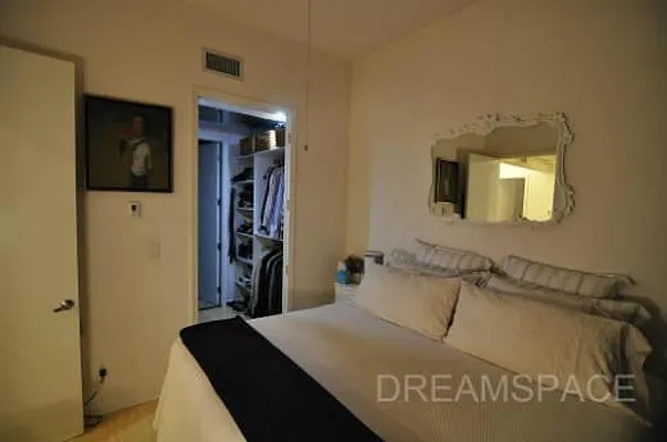 Rented by Dream Space Realty | media 17