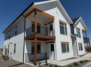 Howling Moon 1390, Cheyenne, WY 82007