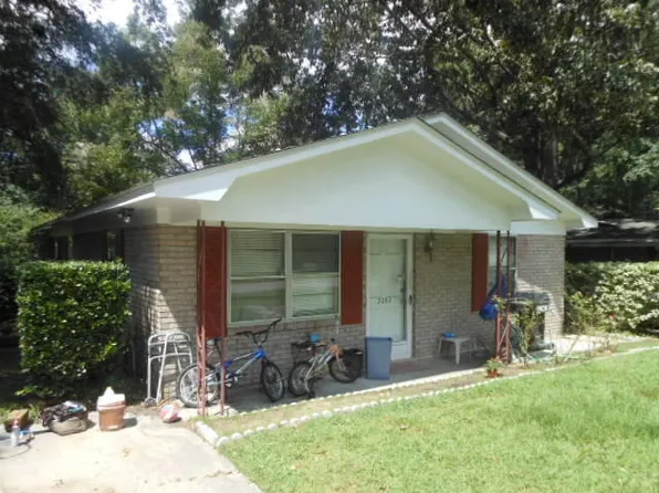 2052 Vestry Dr, Charleston, SC 29414