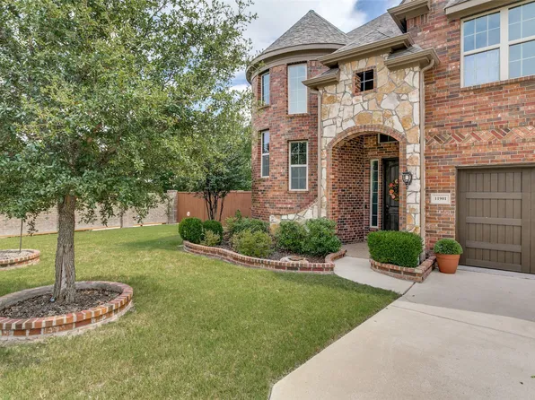 11901 Drummond Ln, Fort Worth, TX 76108