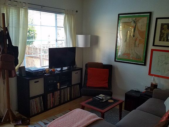 5th image of 405 Orilla Del Mar APT C