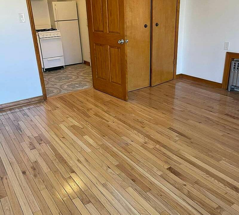 2nd image of 722 Leonard St #J4