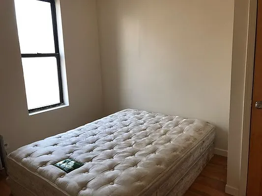 Rented by RV Realty | media 8