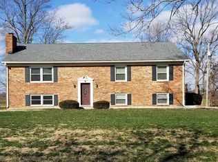 421 Streamland Dr, Danville, KY 40422